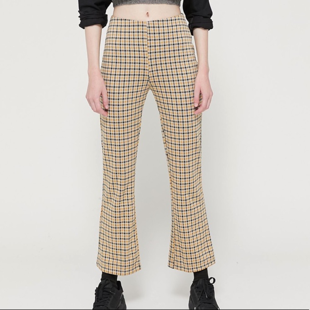 UO Cara High-Waisted Pattern Kick Flare Pant